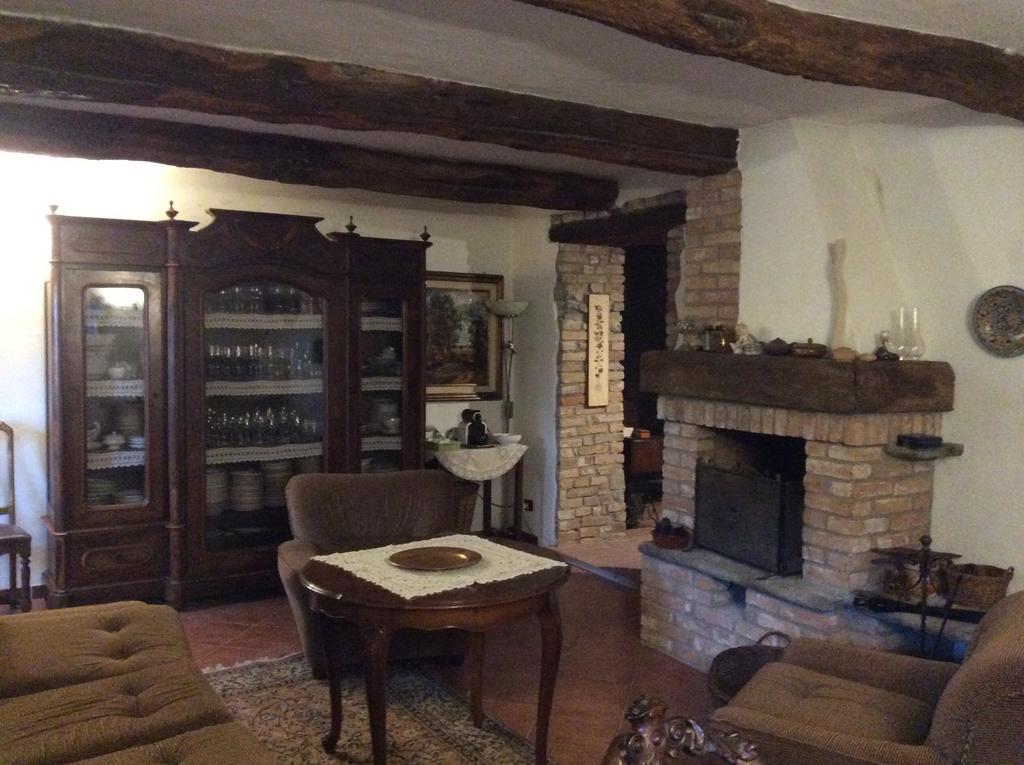 Гостьовий будинок Casa Giuliana Calosso Екстер'єр фото