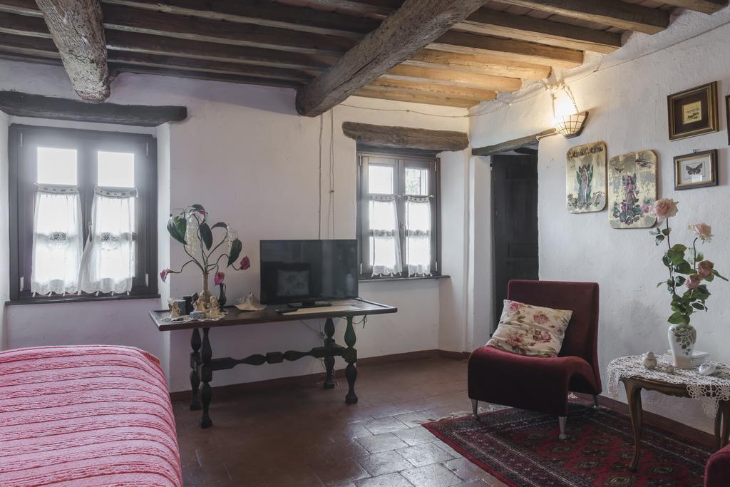 Гостьовий будинок Casa Giuliana Calosso Екстер'єр фото