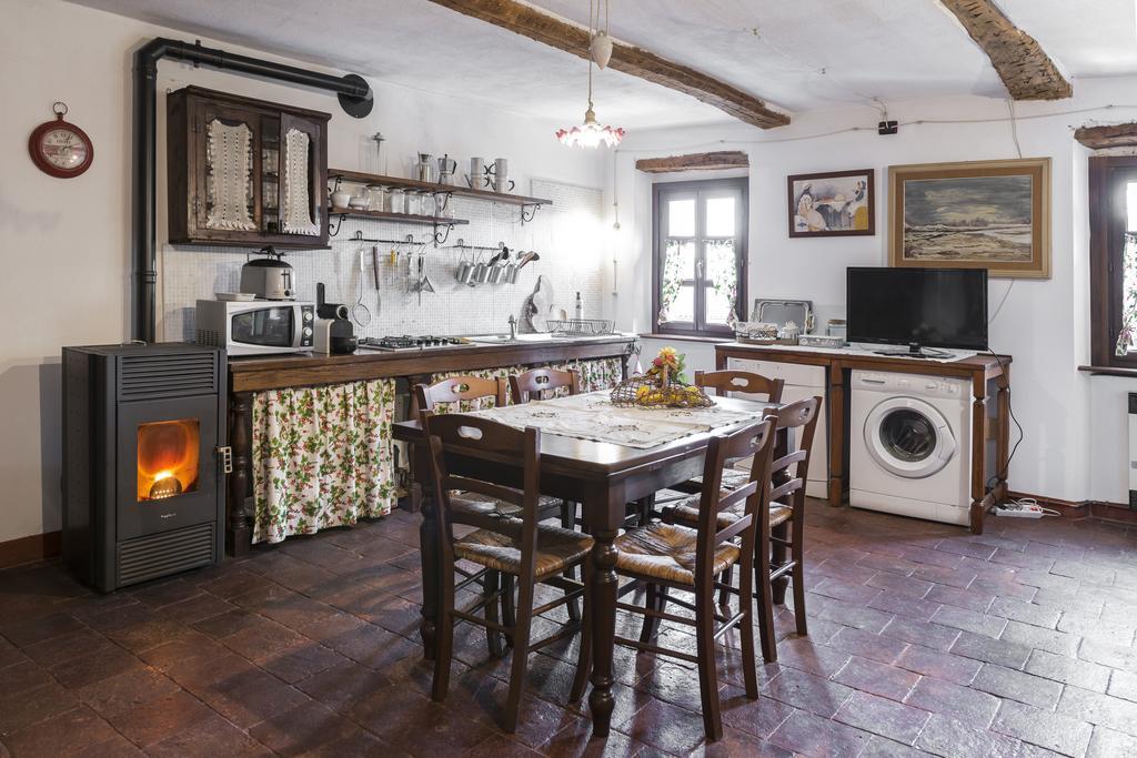 Гостьовий будинок Casa Giuliana Calosso Екстер'єр фото